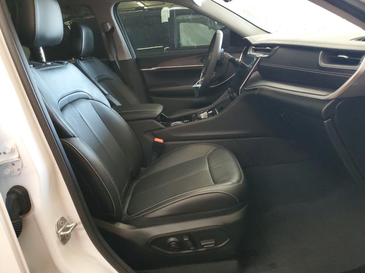 2023 JEEP GRAND CHEROKEE LIMITED VIN:1C4RJHBG6PC559980