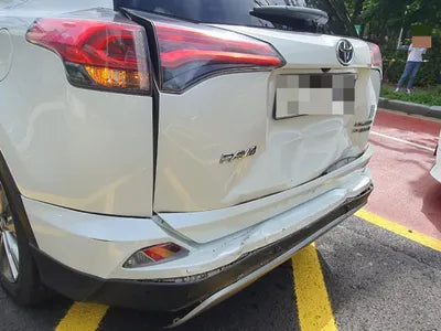 2017 Toyota RAV4 VIN: