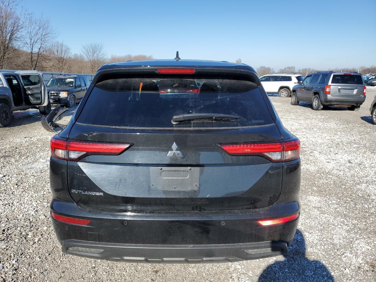 2022 MITSUBISHI OUTLANDER ES VIN:JA4J4TA82NZ015868