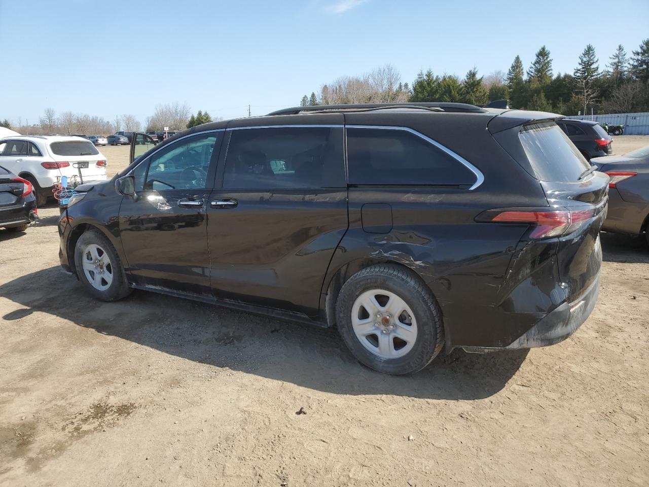 2022 TOYOTA SIENNA LE VIN:5TDGRKEC4NS104238