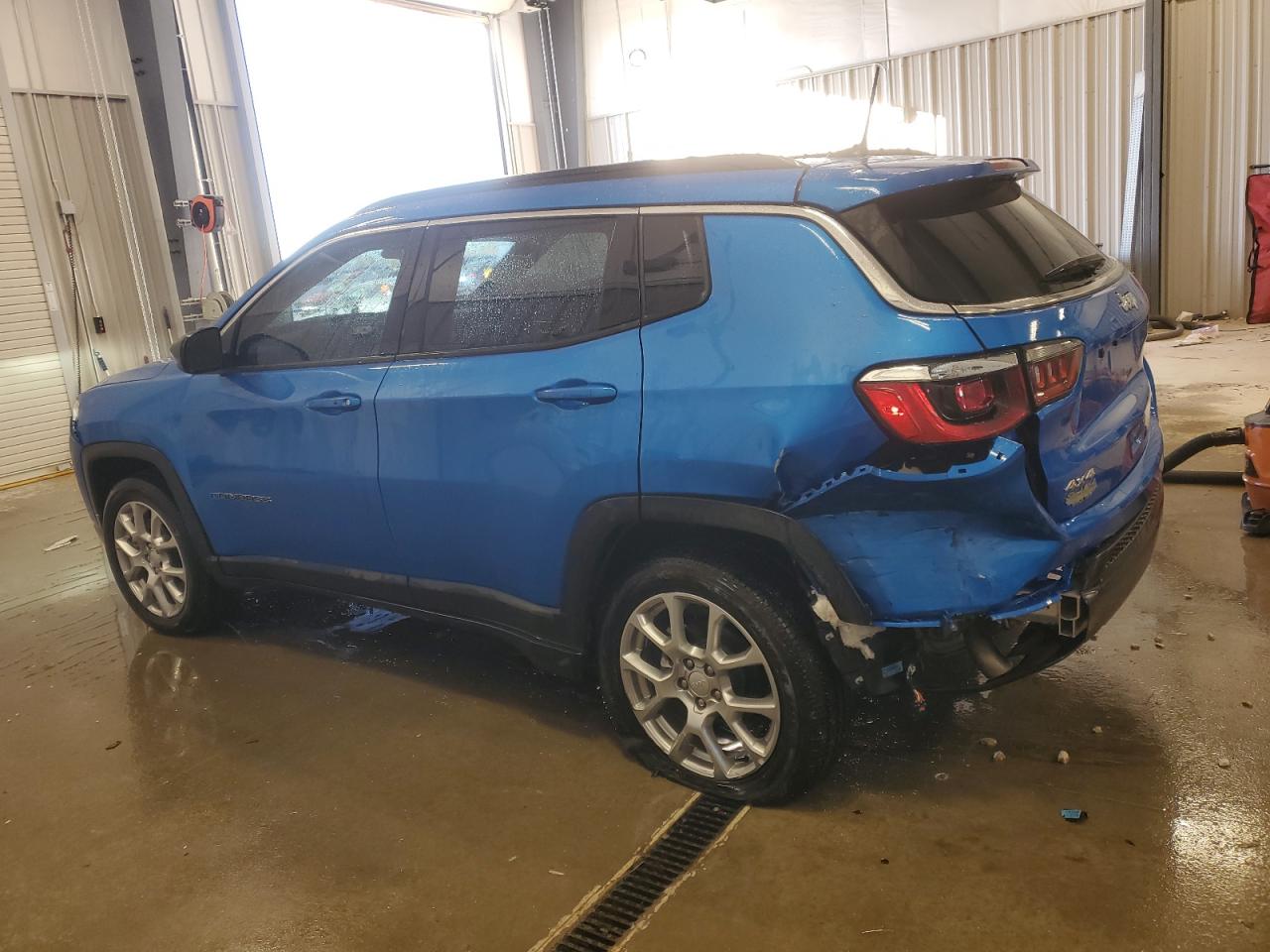 2024 JEEP COMPASS LATITUDE LUX VIN:3C4NJDFN5RT155253