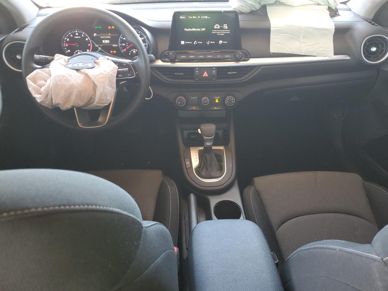 2024 KIA FORTE LX VIN:3KPF24ADXRE702375