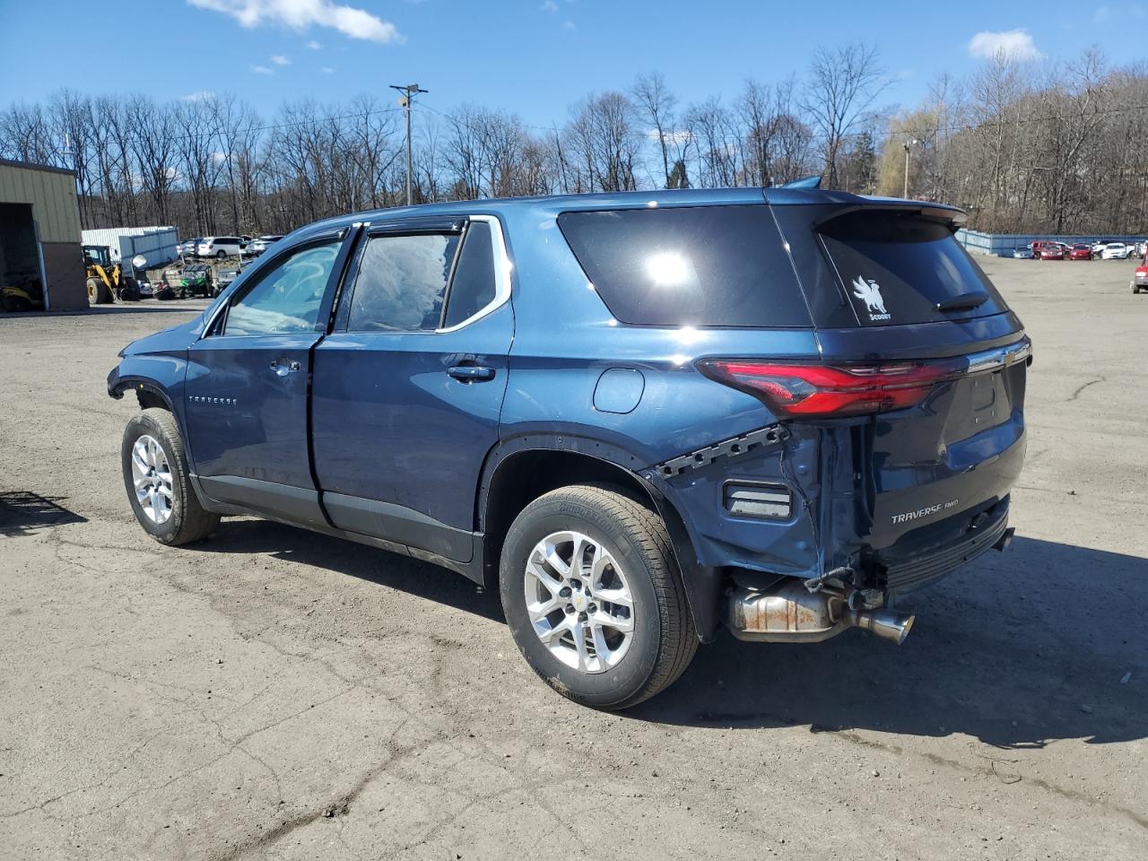 2022 CHEVROLET TRAVERSE LS VIN:1GNEVFKW8NJ193745