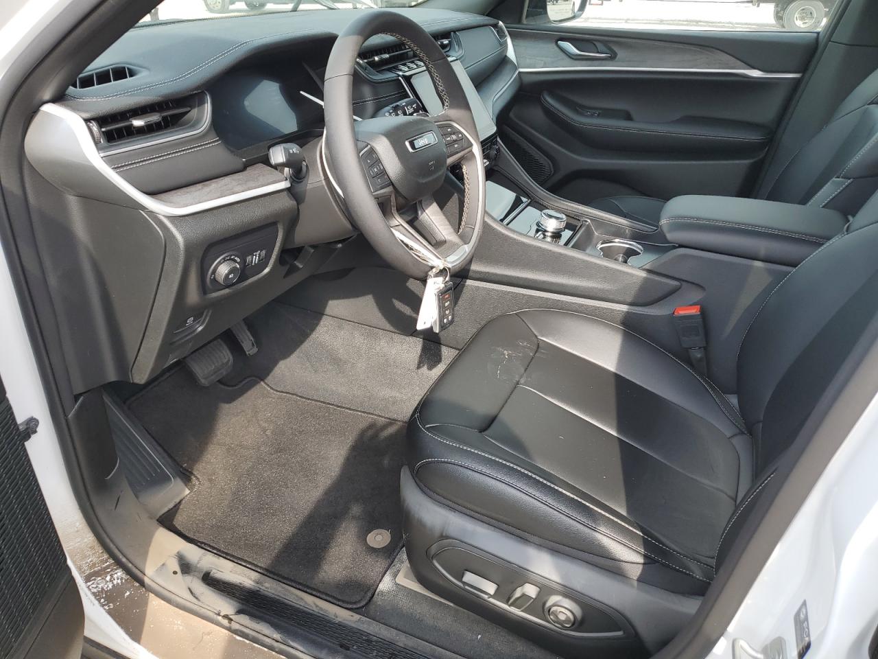2024 JEEP GRAND CHEROKEE LIMITED VIN:1C4RJHBGXRC209979