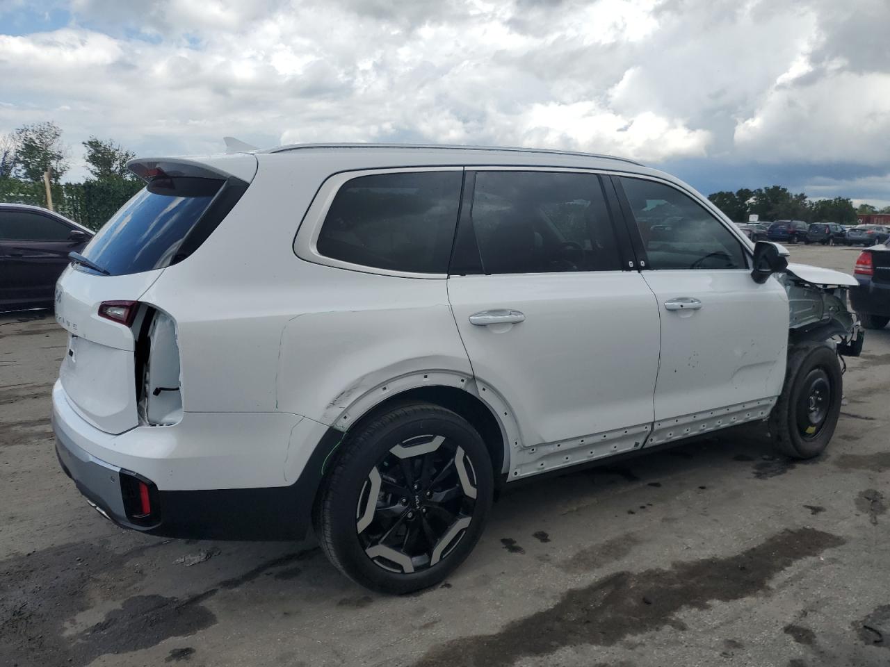 2024 KIA TELLURIDE S VIN:5XYP64GC7RG425498