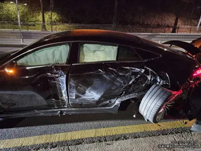 2021 Mercedes-Benz AMG GT 43 W1K7X5KB7MA042631 VIN:W1K7X5KB7MA042631