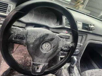 2015 Volkswagen Passat VIN: