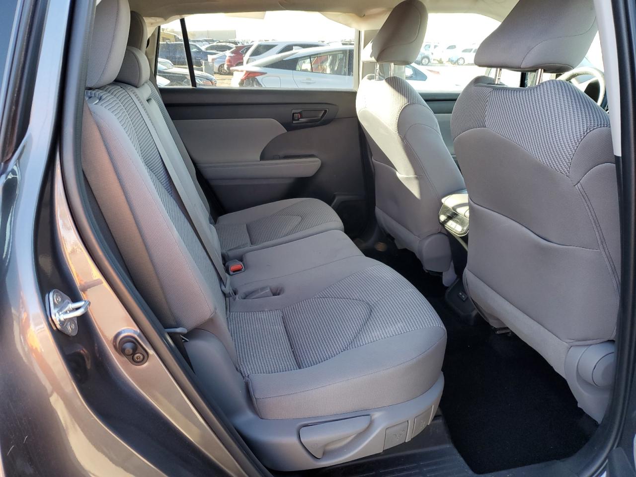 2022 TOYOTA HIGHLANDER L VIN:5TDZZRAH6NS547218