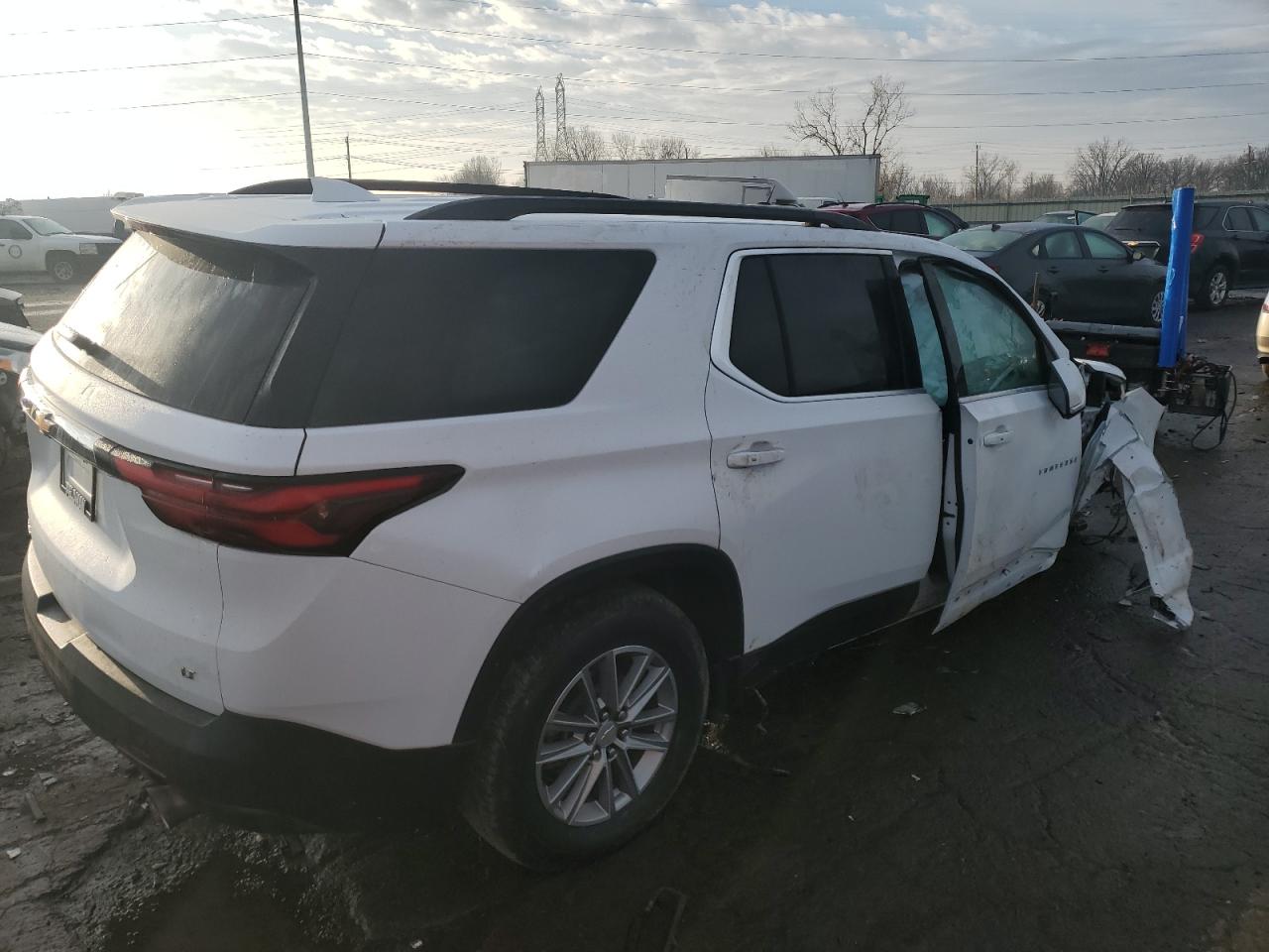 2023 CHEVROLET TRAVERSE LT VIN:1GNEVGKW3PJ263094
