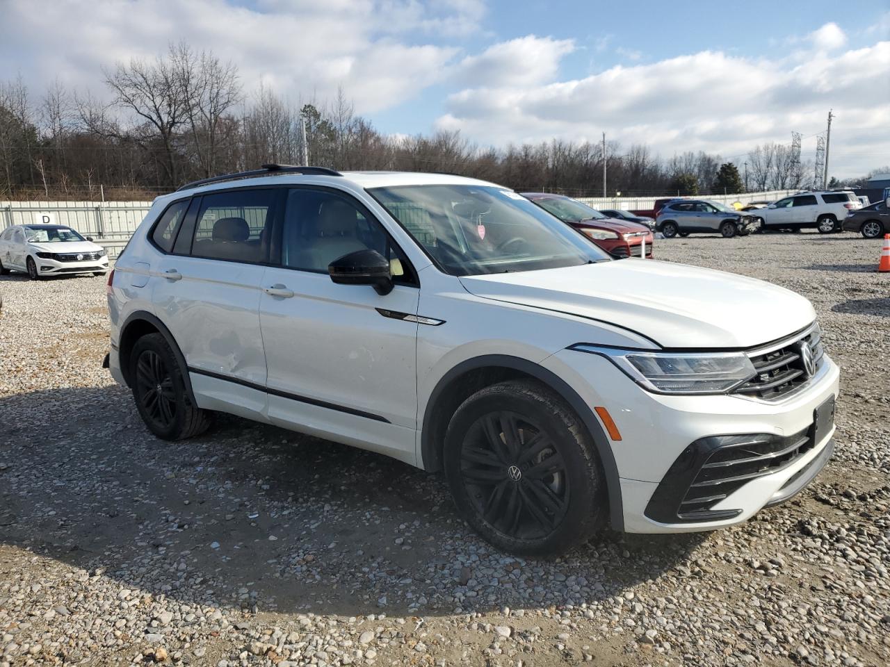 2022 VOLKSWAGEN TIGUAN SE R-LINE BLACK VIN:3VVCB7AX8NM132084