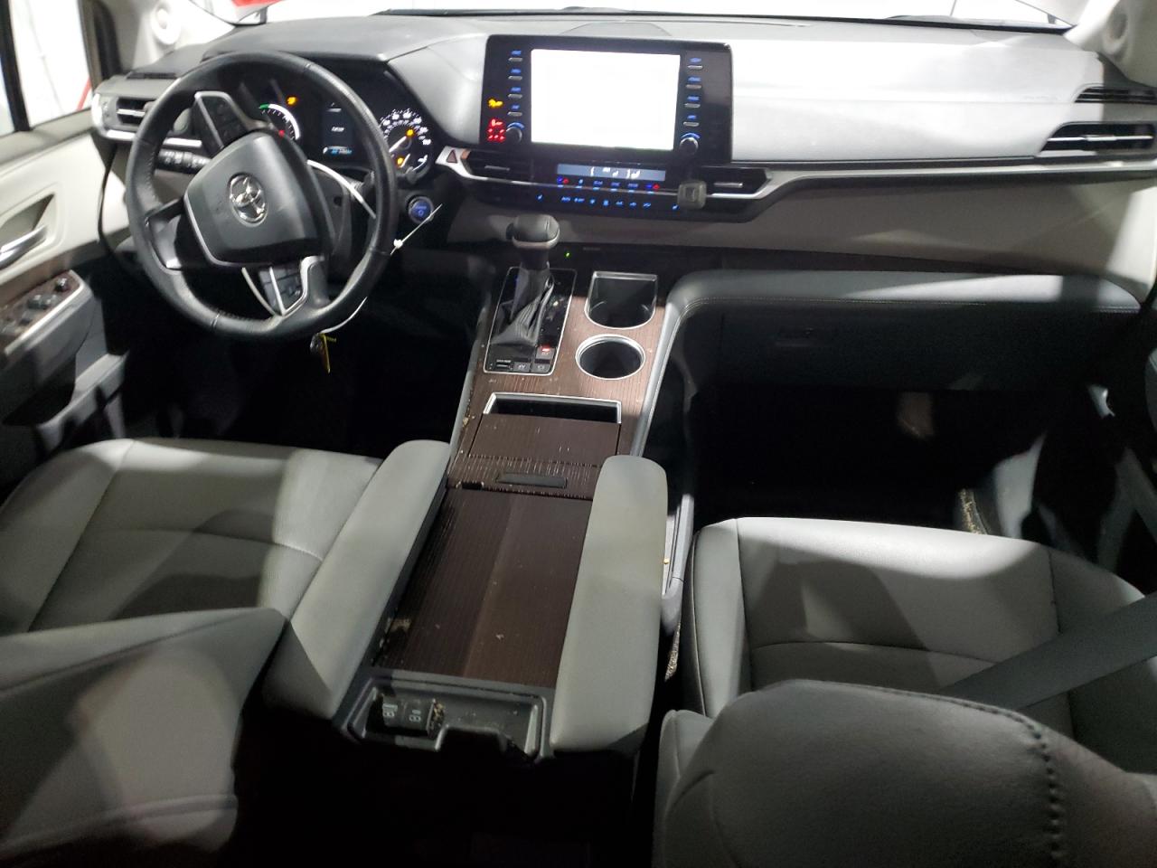 2023 TOYOTA SIENNA XLE VIN:5TDJSKFC8PS105498