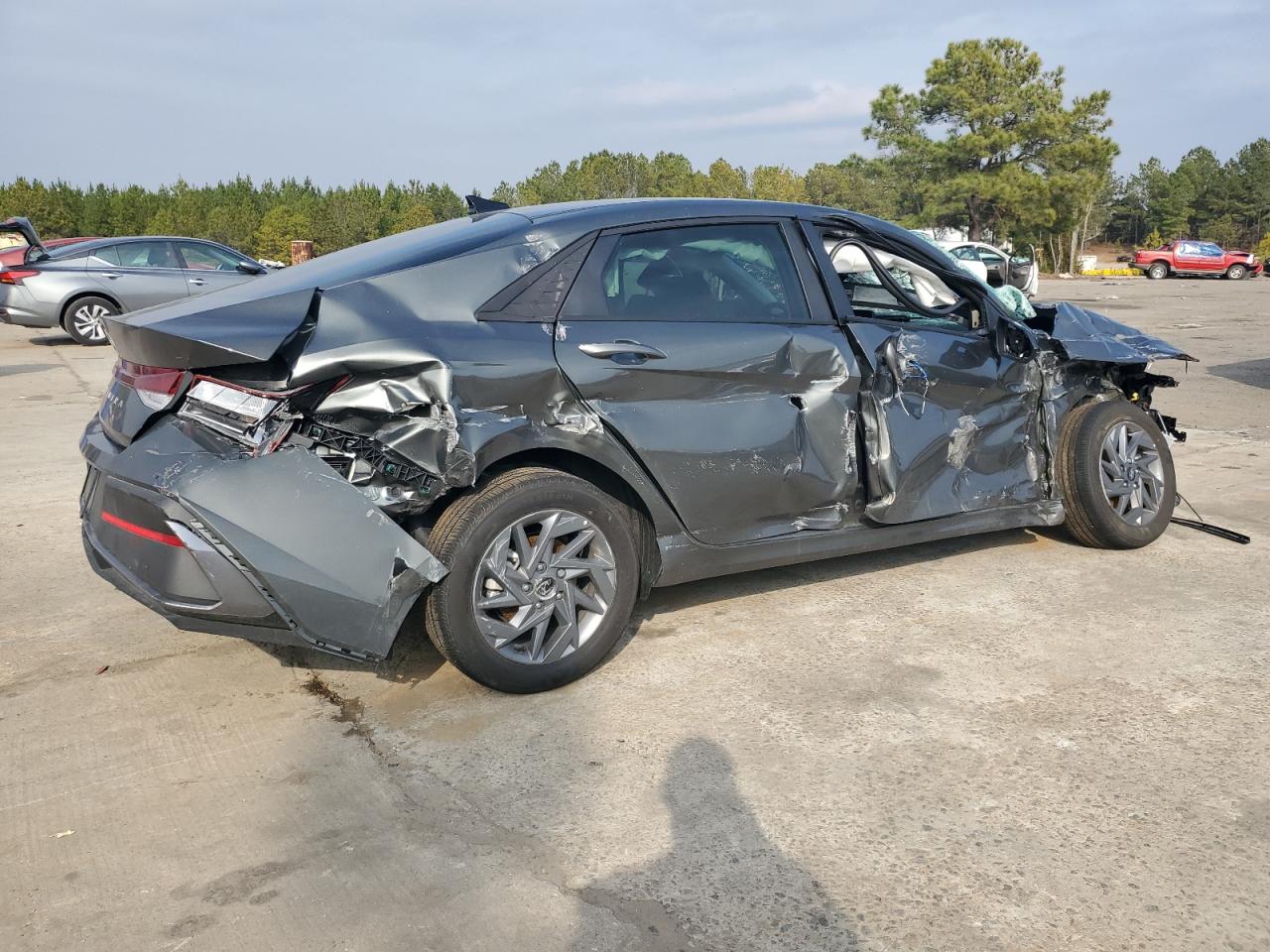 2024 HYUNDAI ELANTRA SEL VIN:KMHLM4DG3RU828979