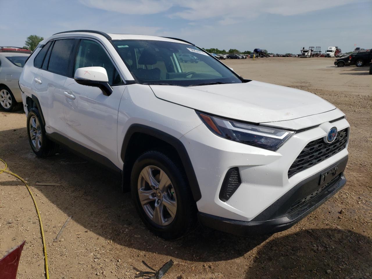 2024 TOYOTA RAV4 XLE VIN:2T3RWRFV2RW203929