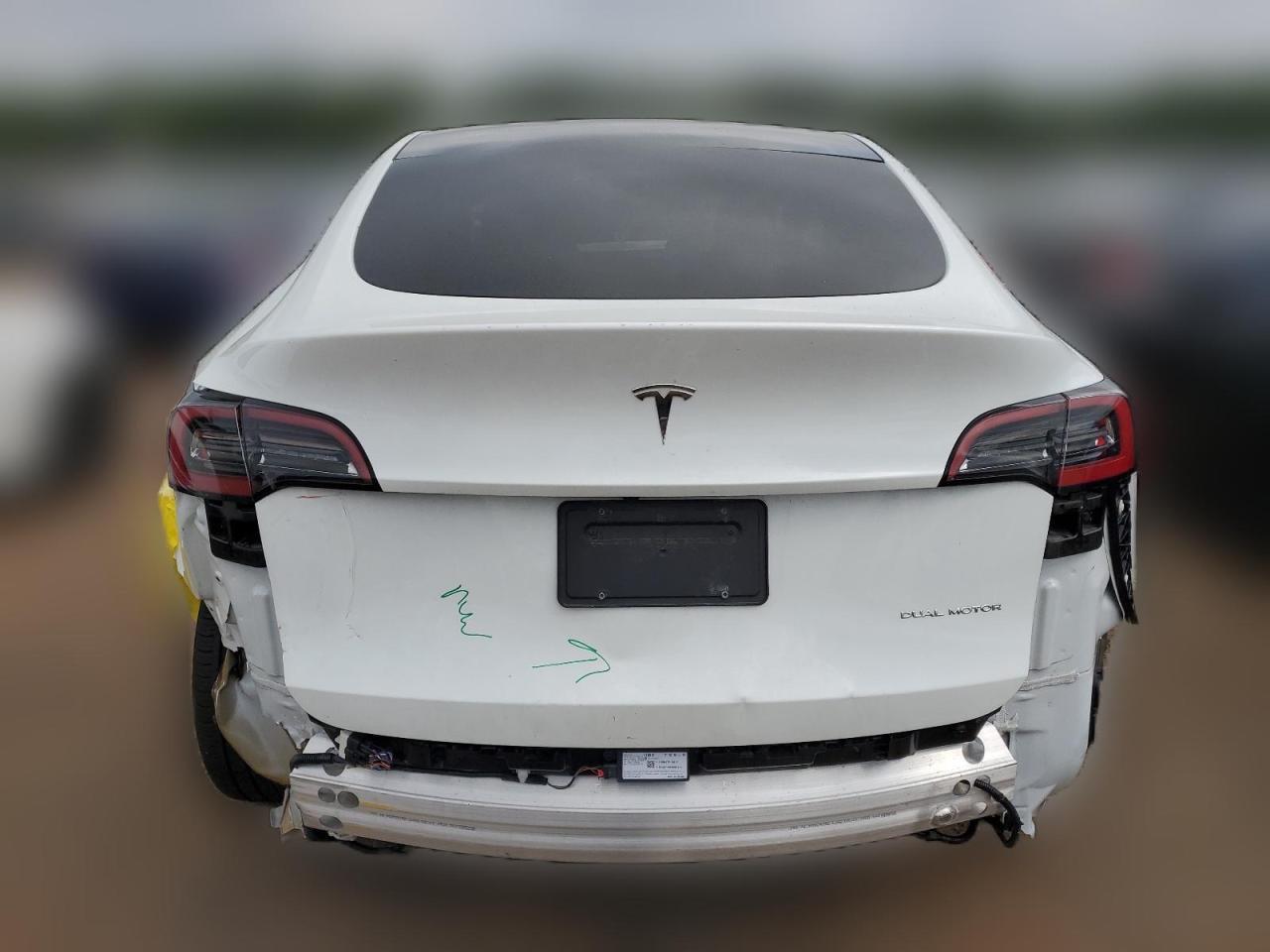 2022 TESLA MODEL Y  VIN:7SAYGDEE0NF321218