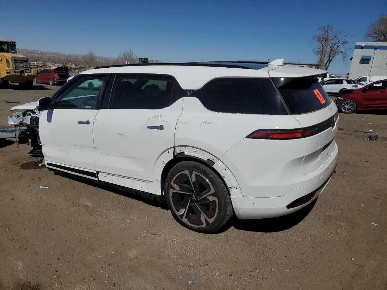 2024 VINFAST TRADING AND PRODUCTION LLC VF 9 PLUS VIN:RLLV2CJA8RH001233