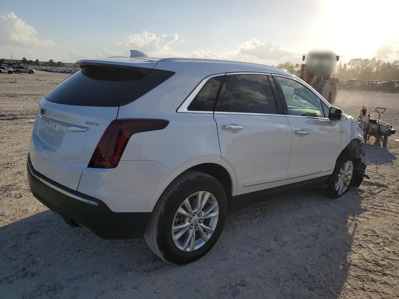 2024 CADILLAC XT5 LUXURY VIN:1GYKNAR49RZ729560