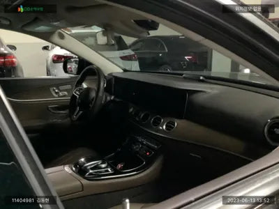 2018 Mercedes-Benz E 300 WDDZF4KB2KA573836 VIN:WDDZF4KB2KA573836