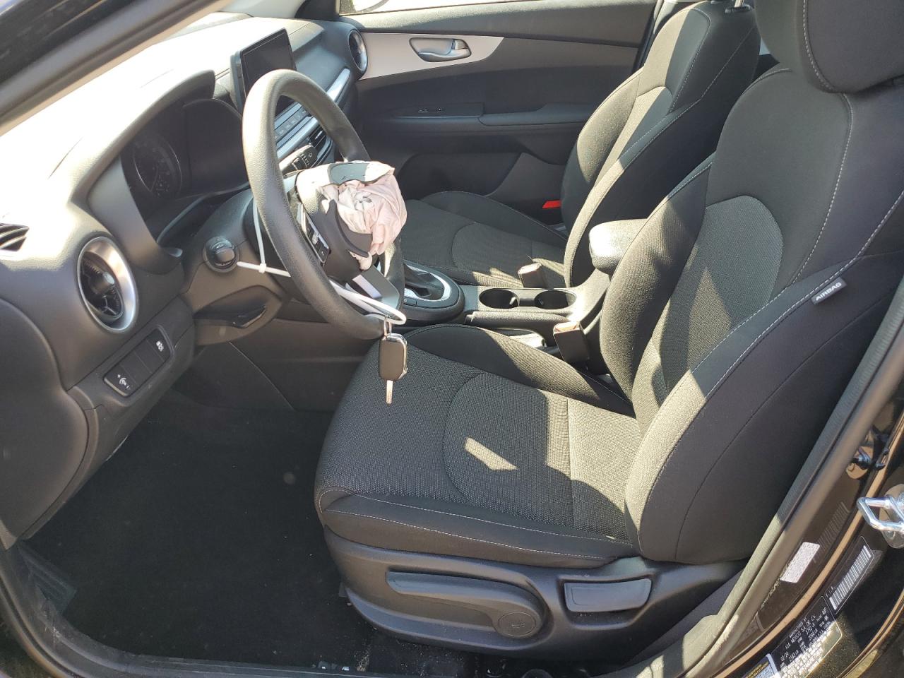 2024 KIA FORTE LX VIN:3KPF24AD2RE759699