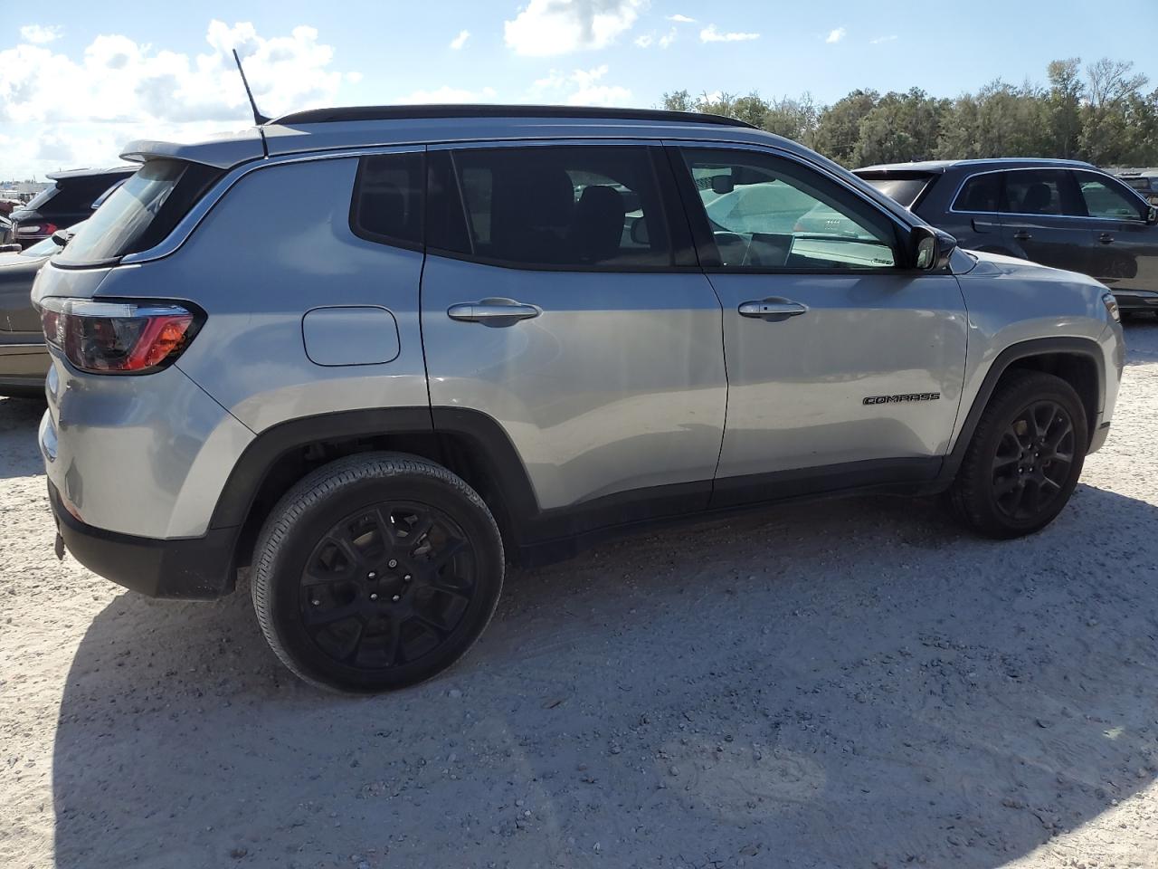 2022 JEEP COMPASS LATITUDE LUX VIN:3C4NJDFB8NT125972