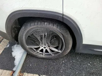 2023 BMW B3 NONE VIN: