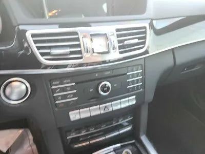 2015 Mercedes-Benz E 220 VIN: