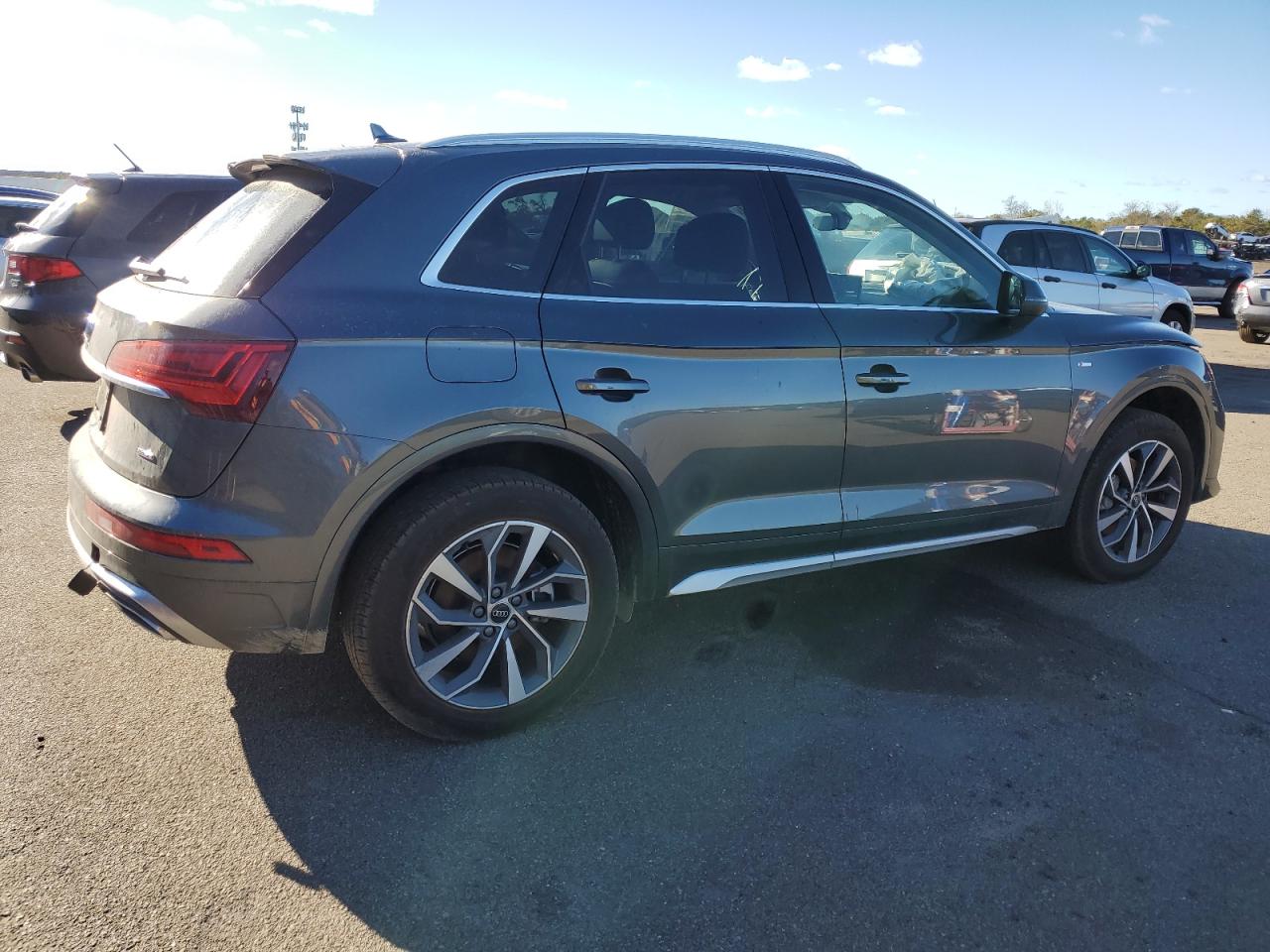 2024 AUDI Q5 PREMIUM 45 VIN:WA1GAAFY7R2047181