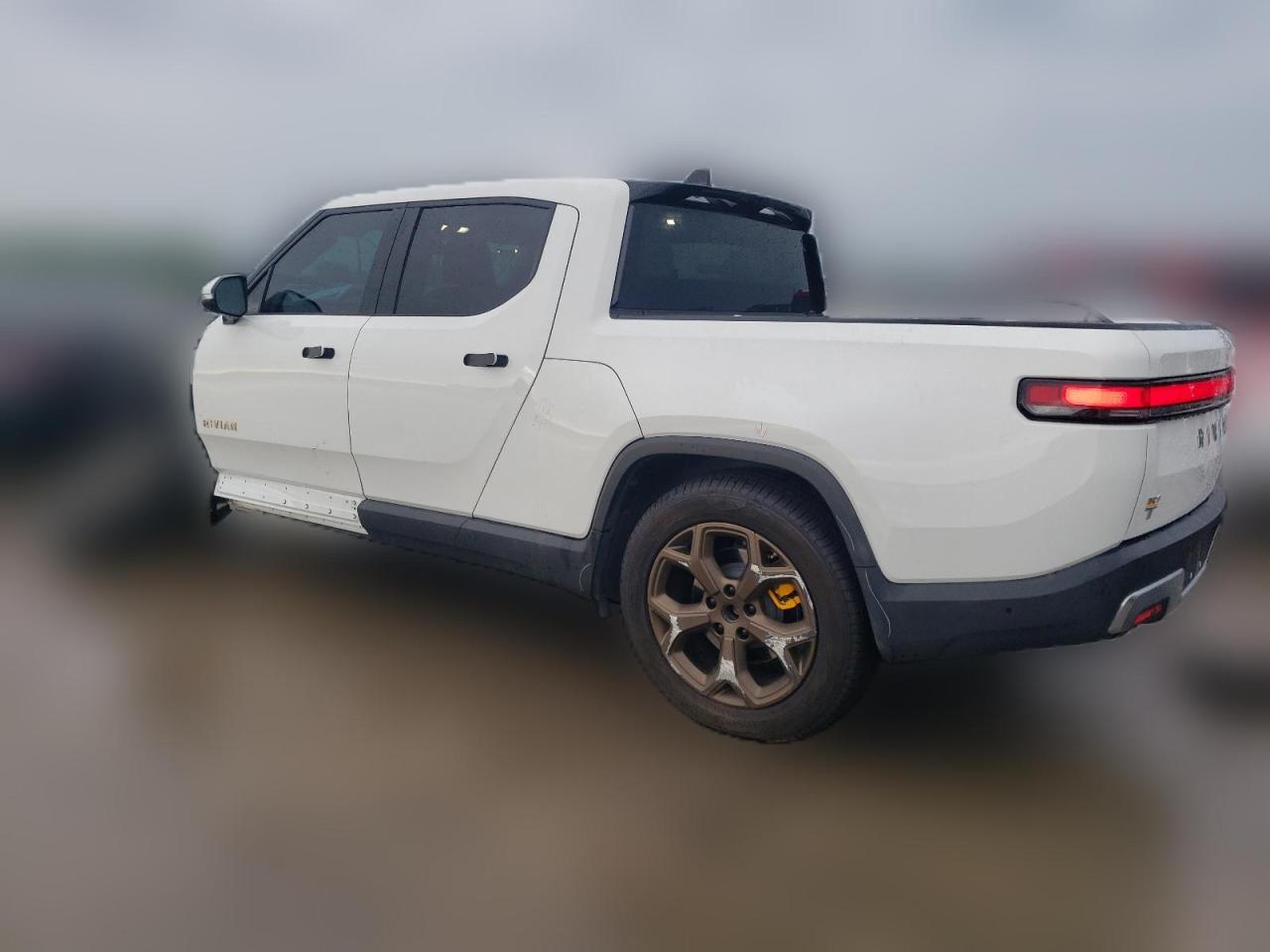 2022 RIVIAN R1T ADVENTURE VIN:7FCTGAAAXNN015812