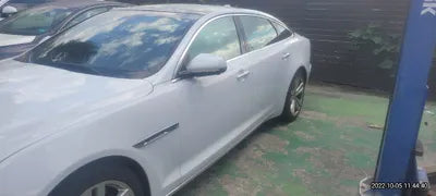 2016 Jaguar XJS VIN: