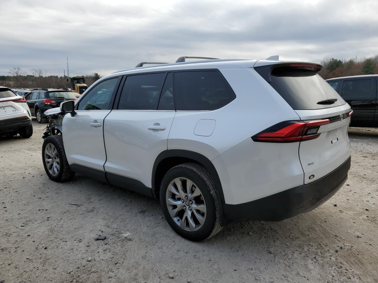 2024 TOYOTA GRAND HIGHLANDER XLE VIN:5TDAAAB59RS040670