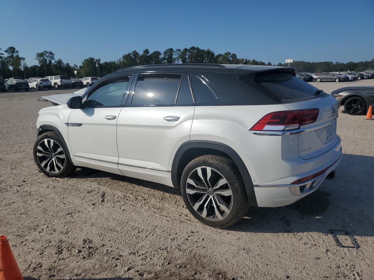 2022 VOLKSWAGEN ATLAS CROSS SPORT SEL PREMIUM R-LINE VIN:1V2FE2CA5NC219925