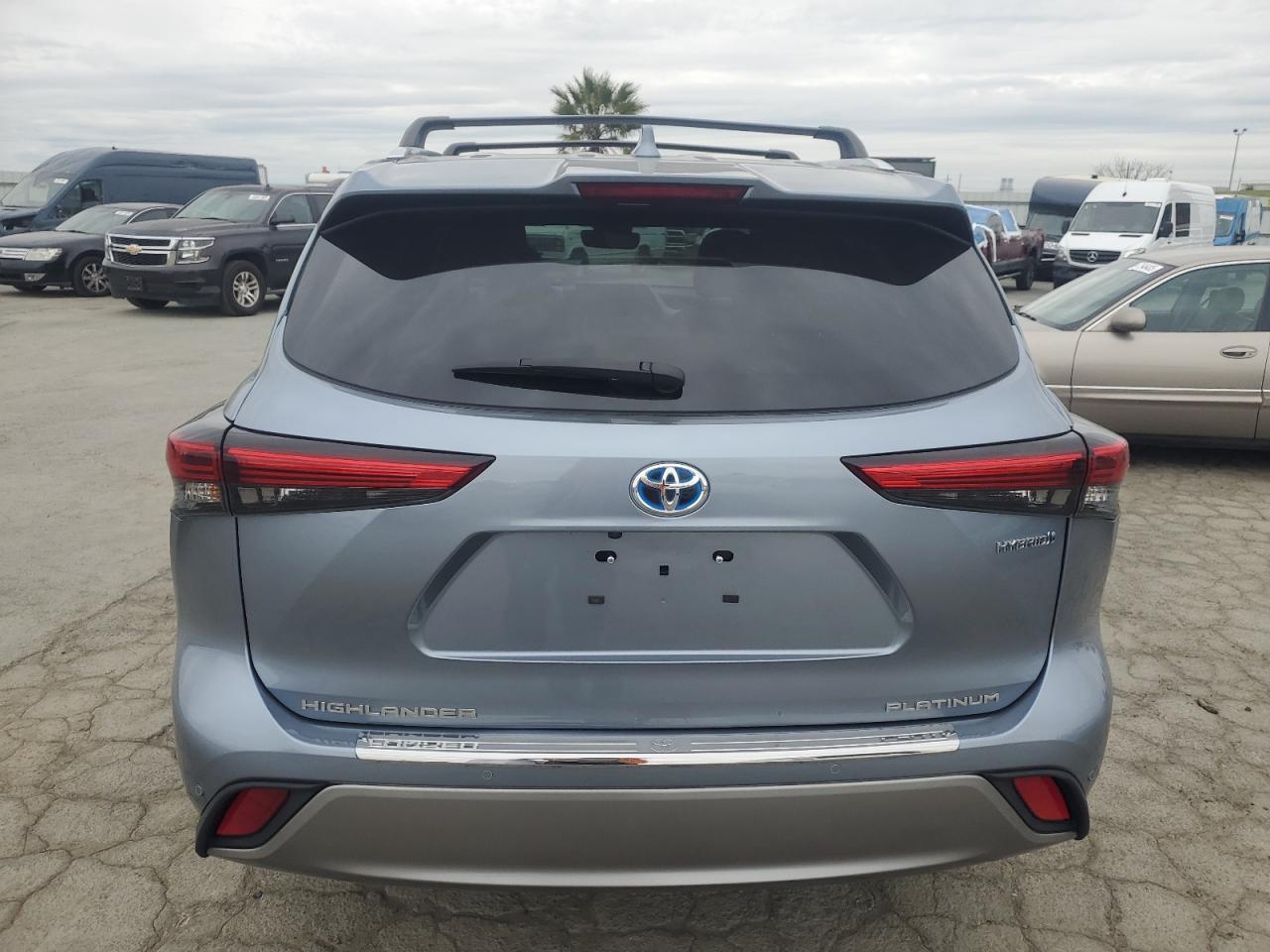 2022 TOYOTA HIGHLANDER HYBRID PLATINUM VIN:5TDEBRCH4NS092367