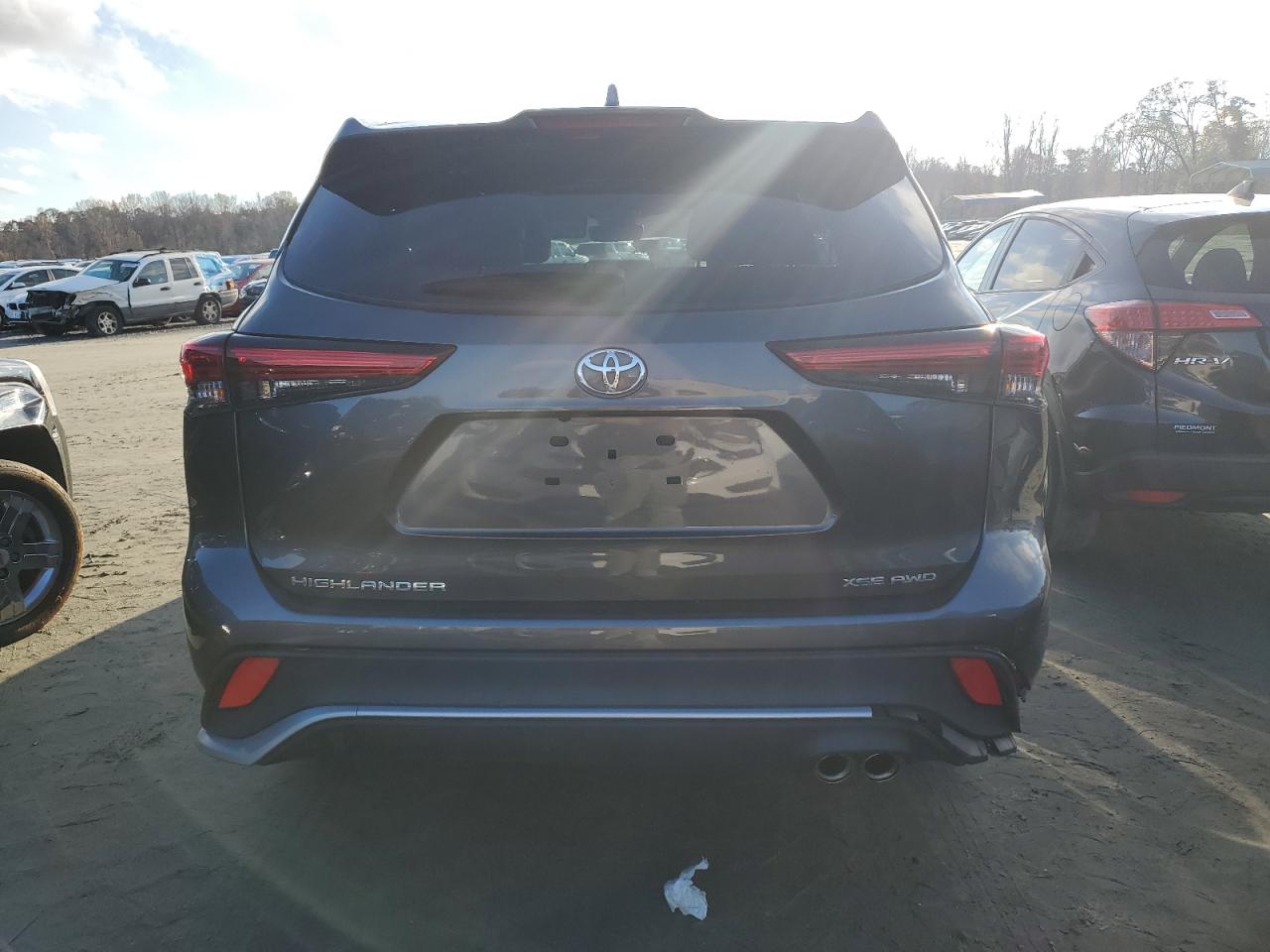 2022 TOYOTA HIGHLANDER XSE VIN:5TDLZRBH6NS237106