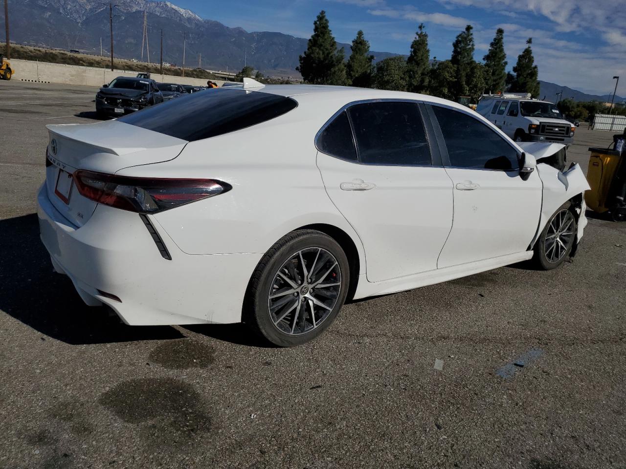 2022 TOYOTA CAMRY SE VIN:4T1G11AK7NU640736