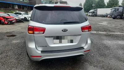 2015 Kia Carnival VIN: