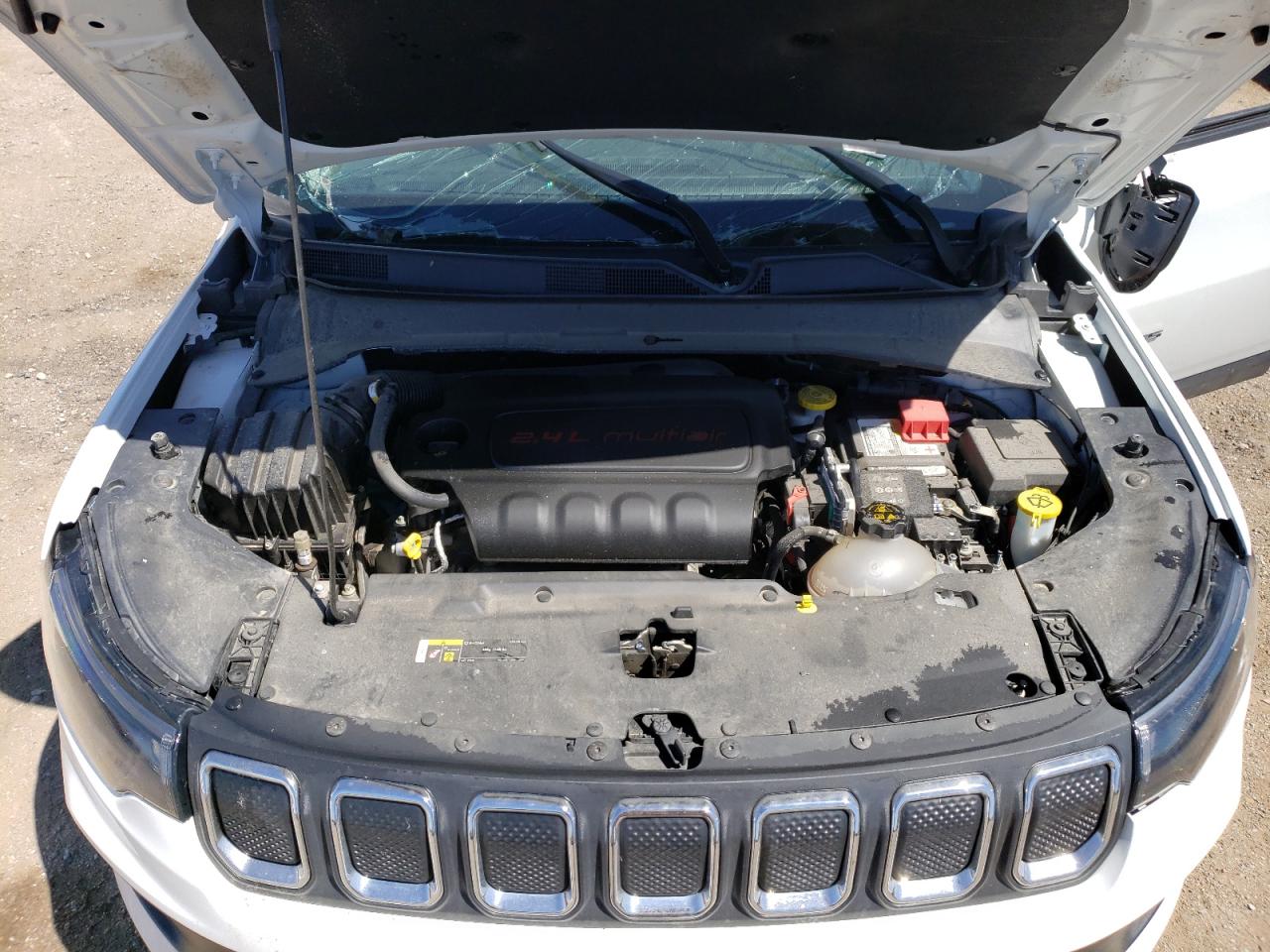 2022 JEEP COMPASS LATITUDE LUX VIN:3C4NJDFB4NT186638