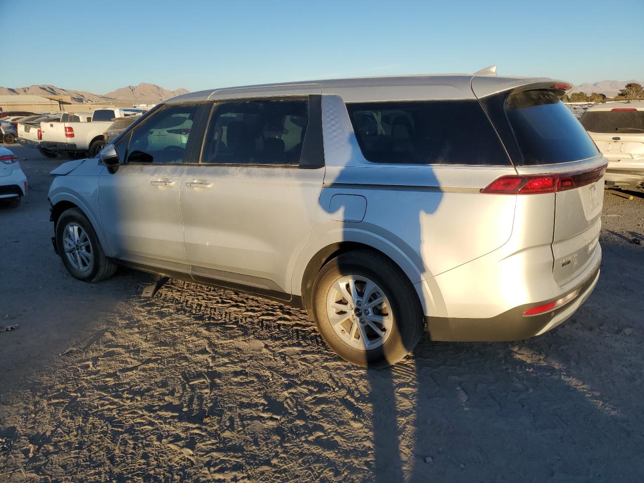 2023 KIA CARNIVAL LX VIN:KNDNB4H38P6259011