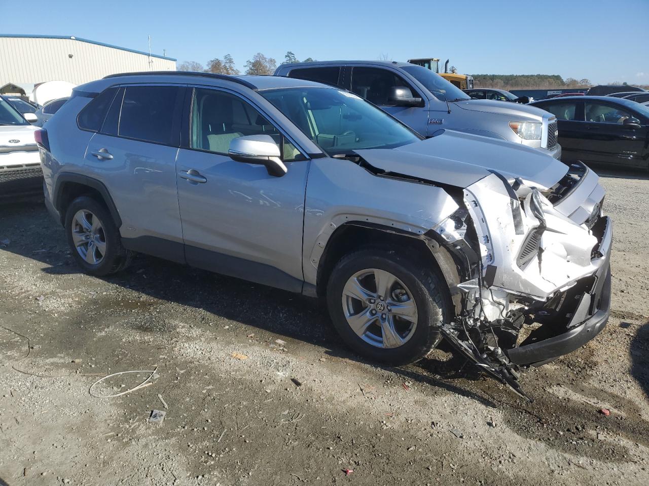 2022 TOYOTA RAV4 XLE VIN:JTMRWRFV6ND138414