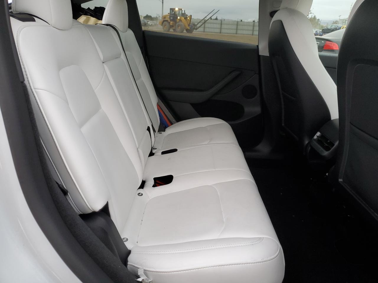 2022 TESLA MODEL Y  VIN:7SAYGDEE3NF561086