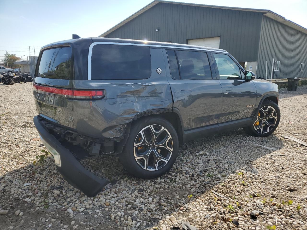 2023 RIVIAN R1S ADVENTURE VIN:7PDSGABAXPN010623