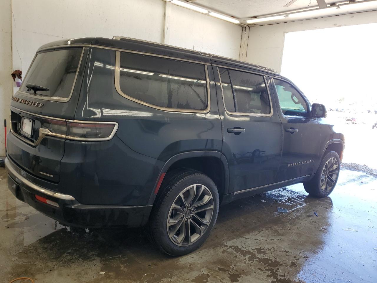 2024 JEEP GRAND WAGONEER SERIES III VIN:1C4SJVGP1RS173369