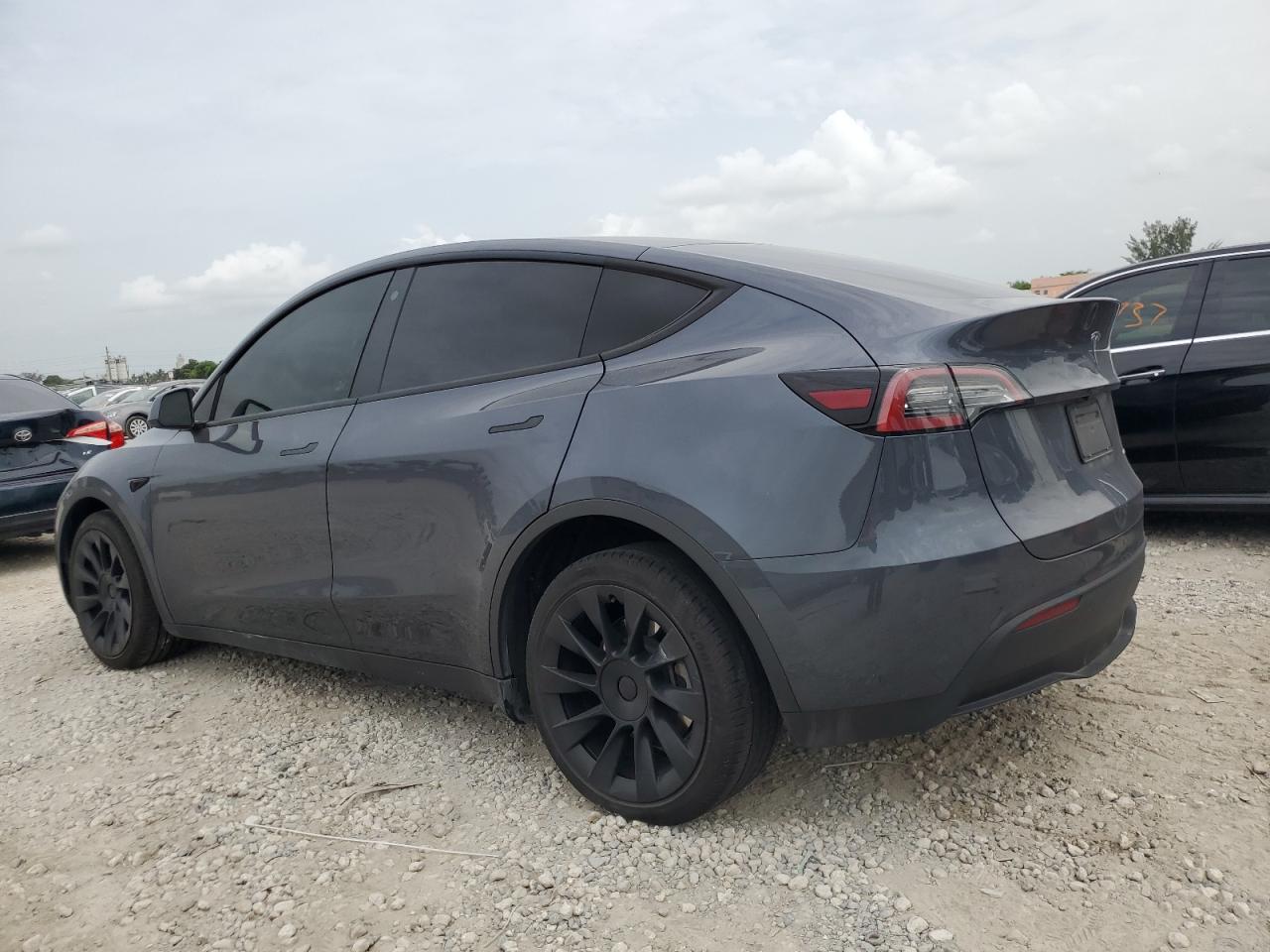 2023 TESLA MODEL Y  VIN:7SAYGDEE5PA026115