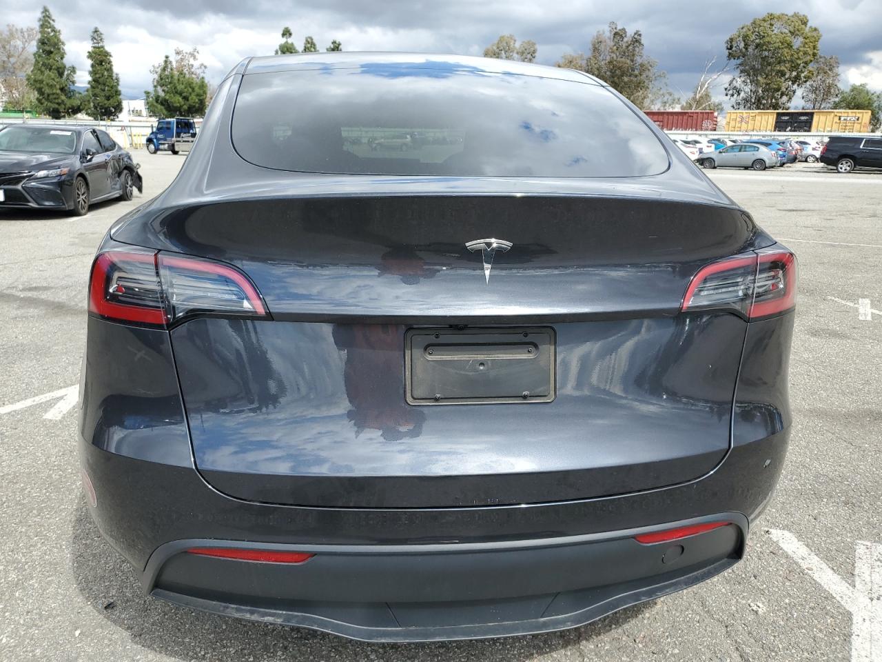 2024 TESLA MODEL Y  VIN:7SAYGDED2RF091436