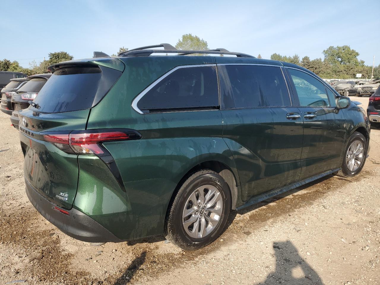 2022 TOYOTA SIENNA XLE VIN:5TDYSKFC6NS061836