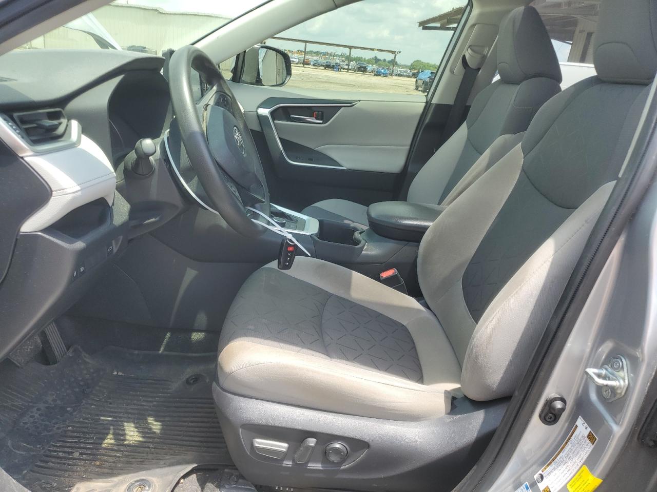 2022 TOYOTA RAV4 XLE VIN:JTMRWRFV1NJ055796