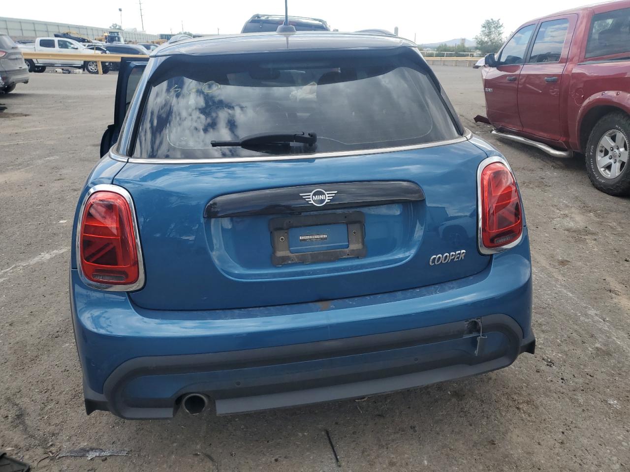 2023 MINI COOPER  VIN:WMW33DK03P2S76113