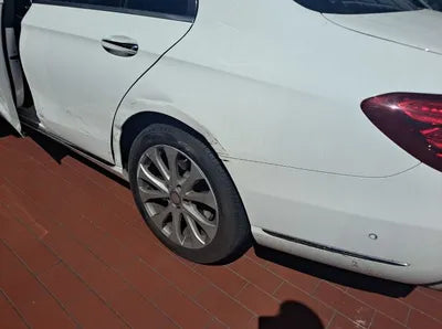 2016 Mercedes-Benz E 220 VIN: