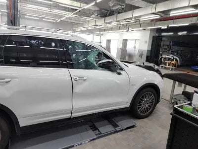 2015 Porsche Cayenne VIN: