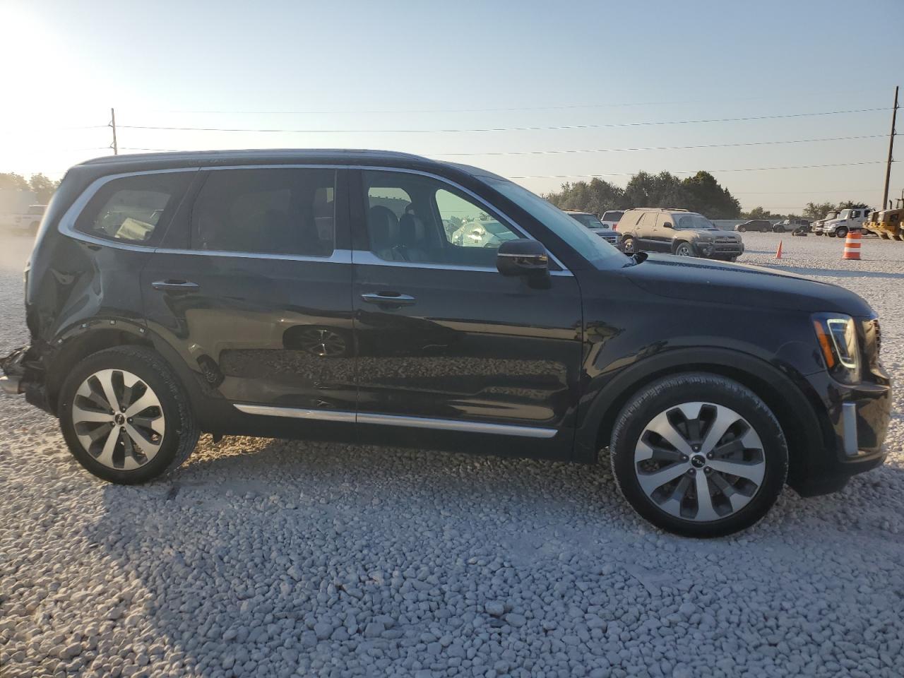 2022 KIA TELLURIDE S VIN:5XYP64HC5NG278249