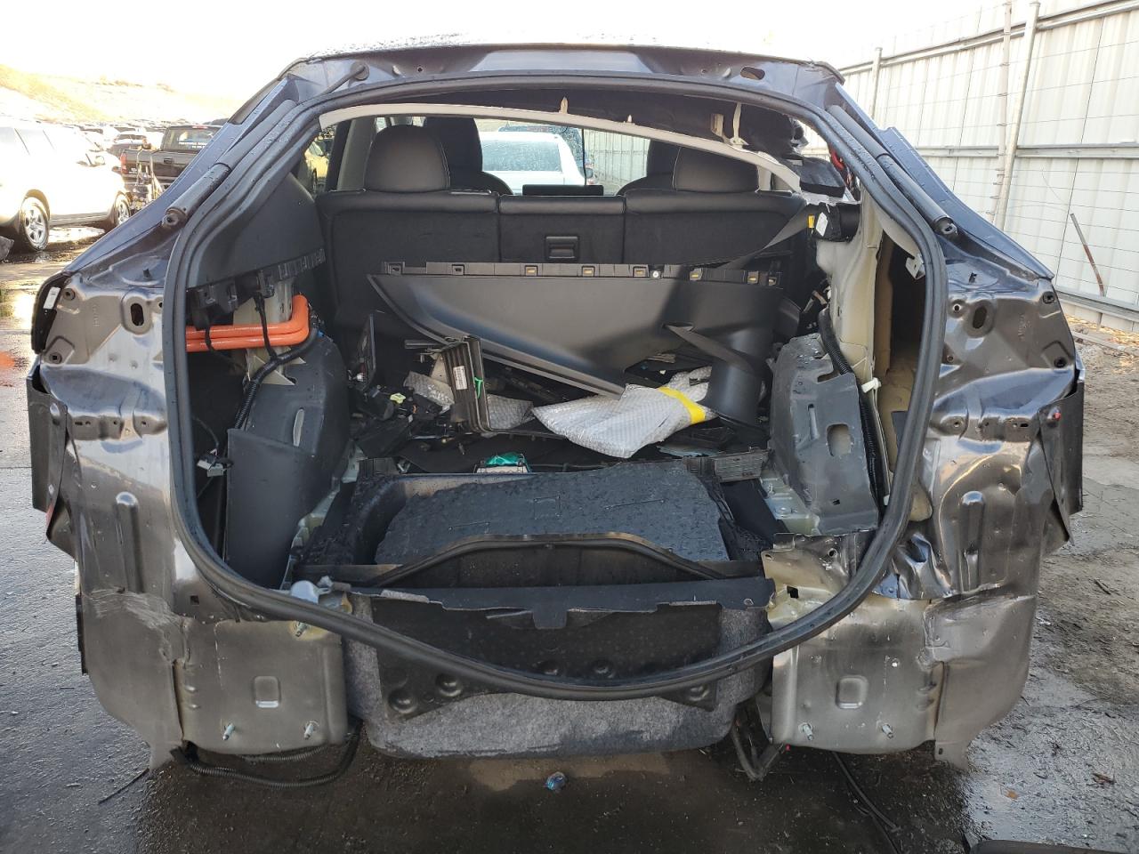 2022 TESLA MODEL Y  VIN:7SAYGDEE8NF370733