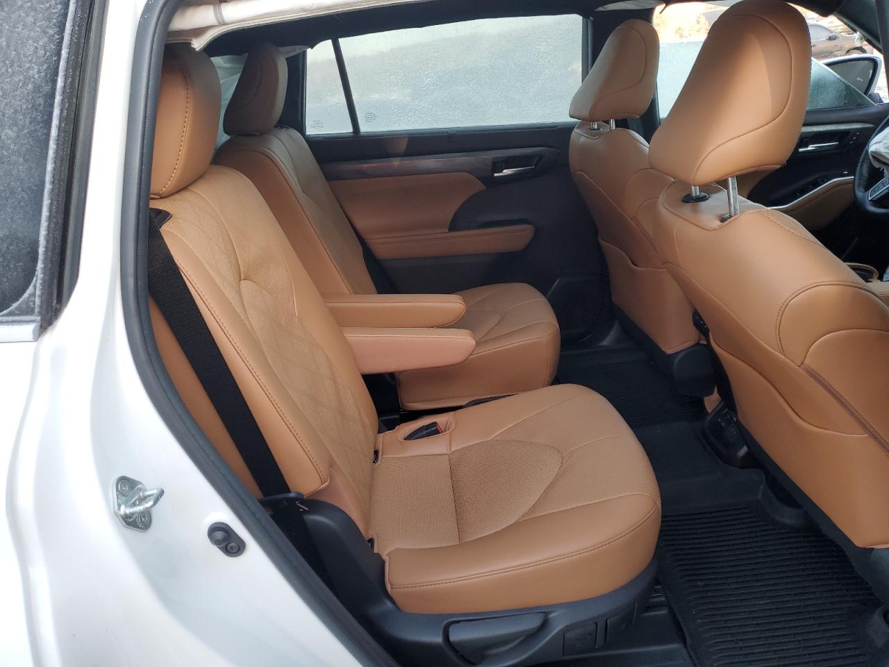 2022 TOYOTA HIGHLANDER PLATINUM VIN:5TDFZRAH8NS101655